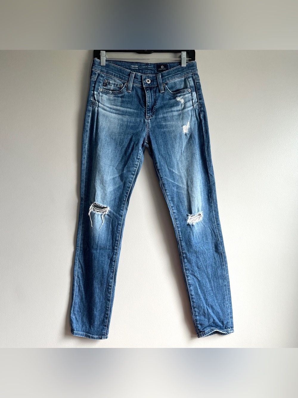 AG Beau slouchy skinny jeans womens 25 R blue denim ankle rips distressed